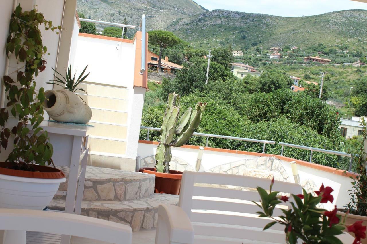 Vila Blumarine Dh Formia Exteriér fotografie
